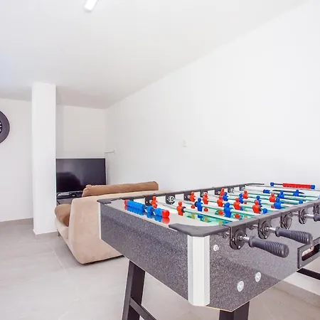 Vila Vip With Heated Pool & Jacuzzi *