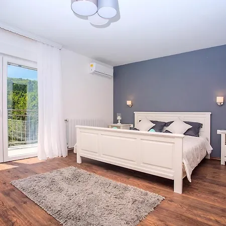 Vip With Heated Pool & Jacuzzi Vila *